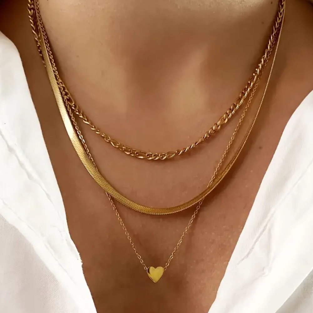 Peach Heart Snake Stacked Love Pendant Clavicle Chain Advance Versatile Necklace